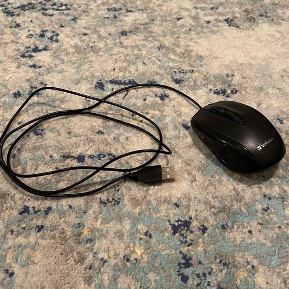 Verbatim Wired Computer Mouse - Corded USB Mouse for Laptops and PCs - Black - Picture 2 of 7